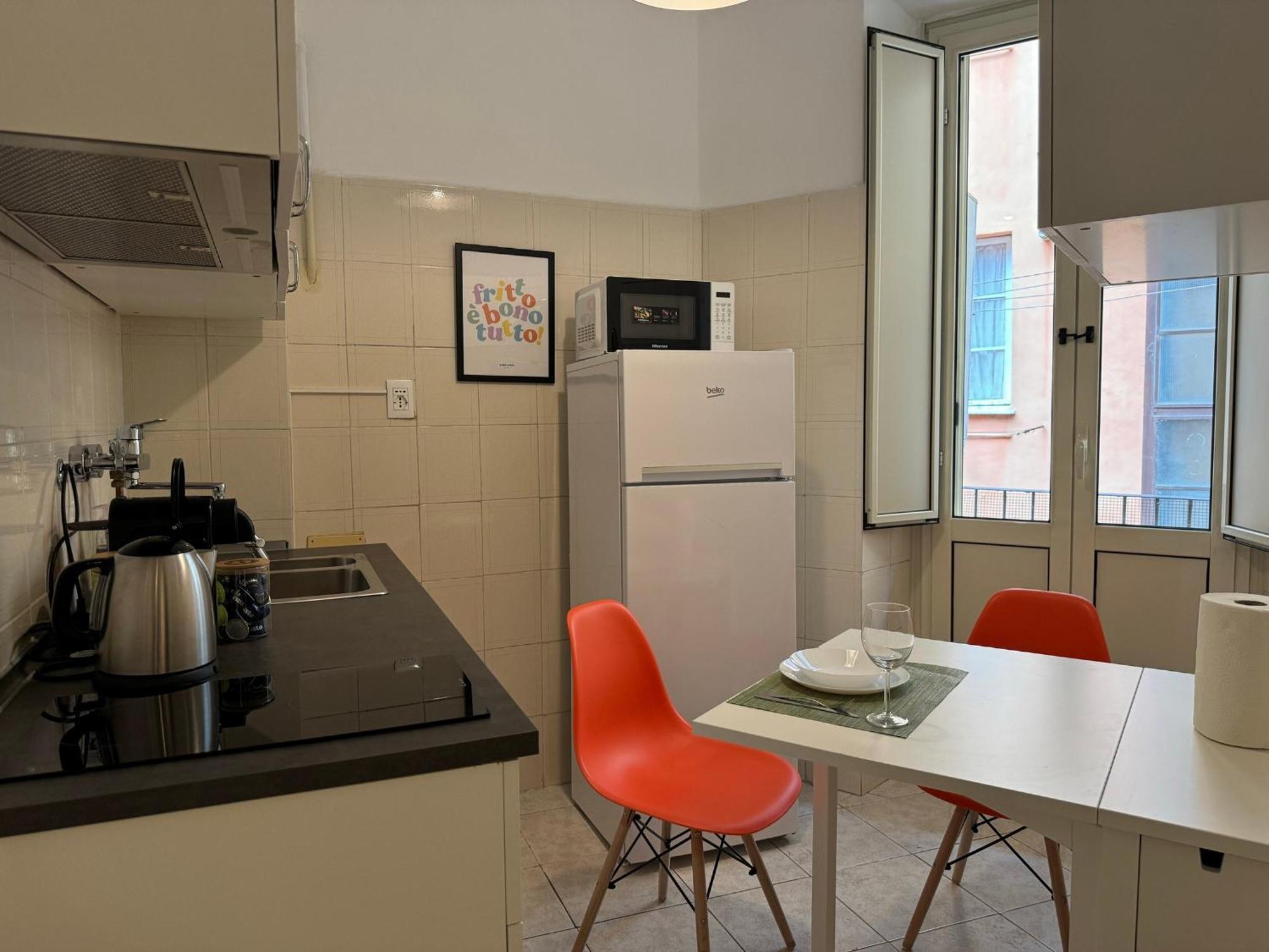 The Best Rent - Spacious One-Bedroom Apartment Near Colosseum Roma Exterior foto
